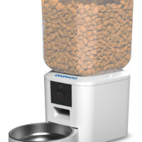 SMART PET FEEDER WITH 1080P CAMERA AND TUYA APP