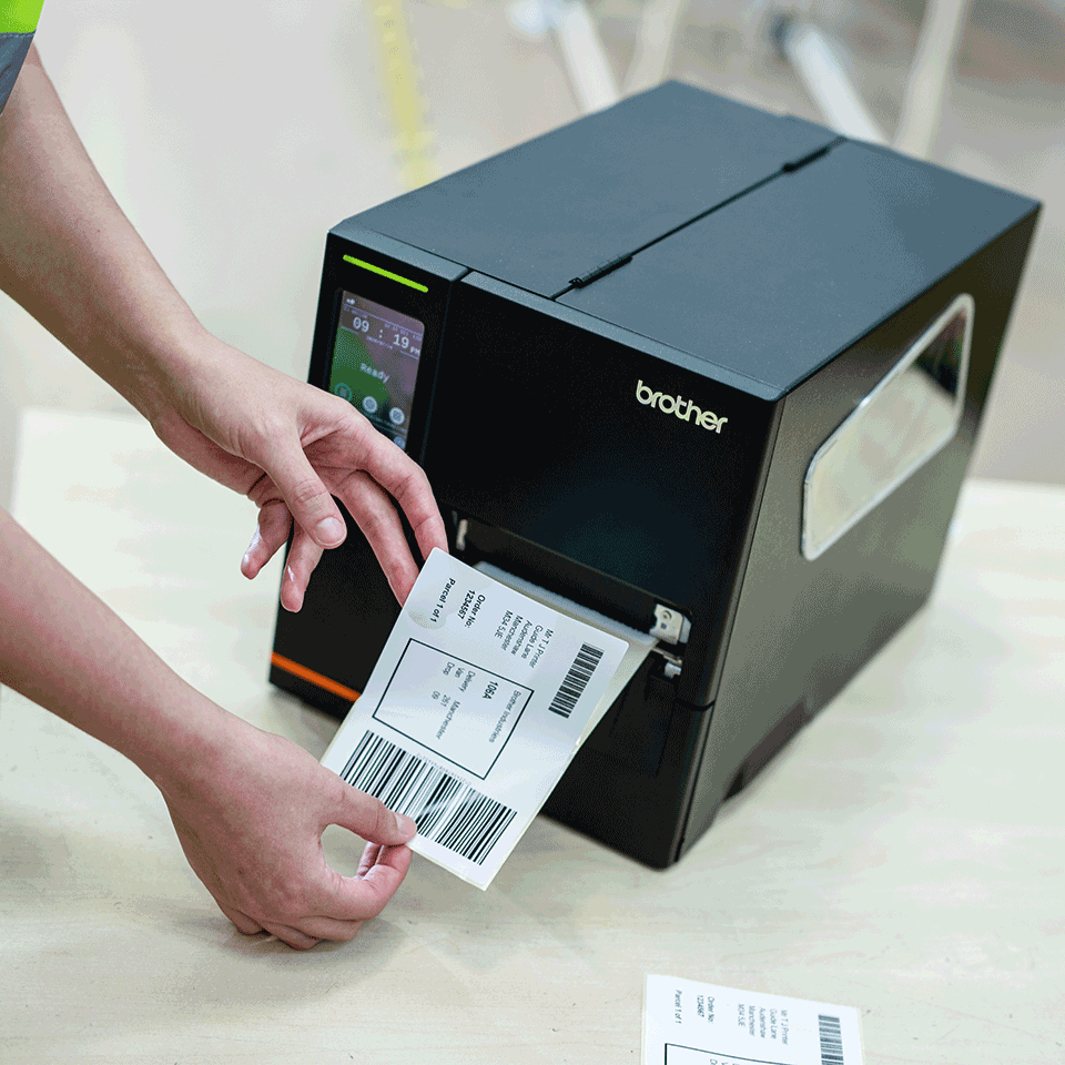 TJ4021TN Impresora industrial de etiquetas de transferencia térmica y tecnología térmica directa con una resolución de 203ppp y pantalla táctil. Tarje